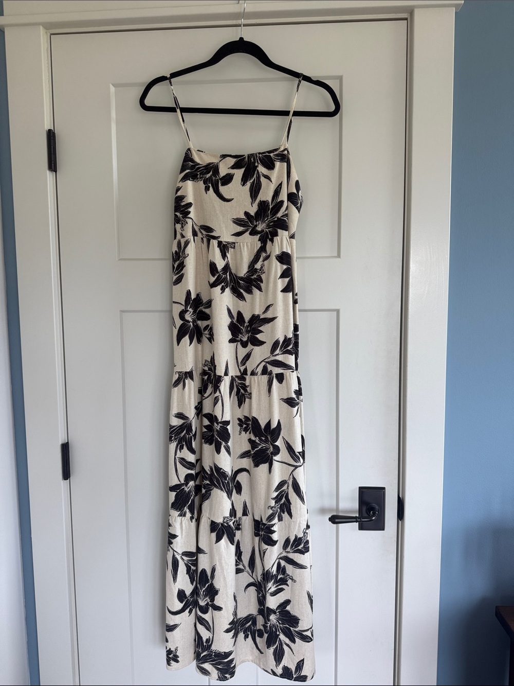 Monteau Los Angeles Boho Floral
Linen-Blend Maxi Dress  M